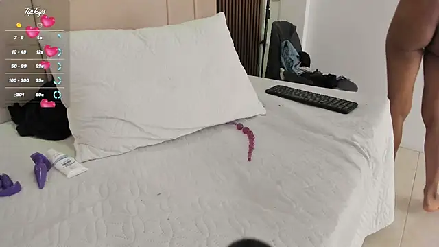 catiusca_reyes_03 webcam