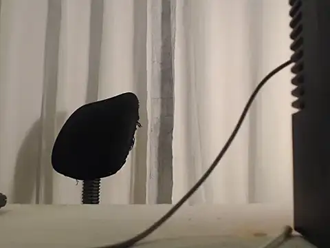 hell1212_25 (Ask my age) - please welcome  me with surprise