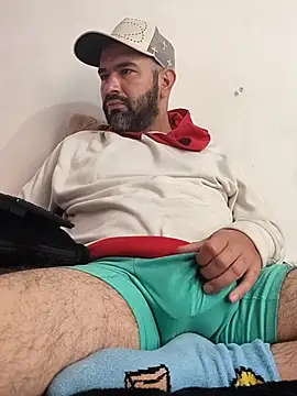 hairyandbigmann webcam