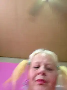 davisdesires - DavisDesires's free webcam