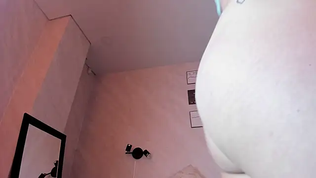 DAKOTA_SAKURA webcam