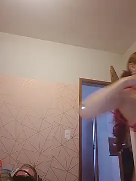 Irresistible24 webcam