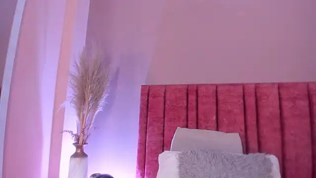 gahiabelucci - GahiaBelucci's free webcam - UK Sex Cams