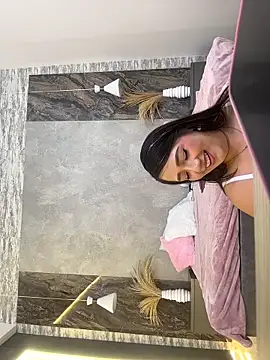 Hannahpradaa_ webcam