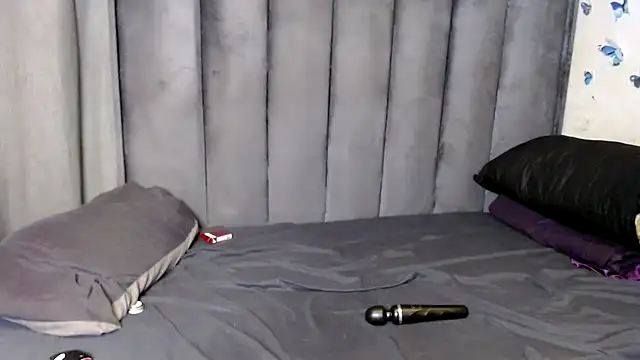 LustyDeziree1 webcam