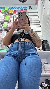 hillary_joness webcam