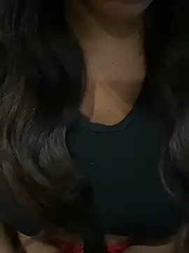 Webcam Model (CaramelGoddess1)  is live.Free join now!