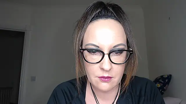 Humiliatrixxxx webcam