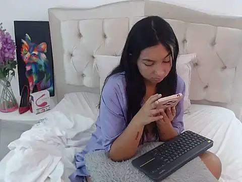 Crystal_Celeste1 webcam