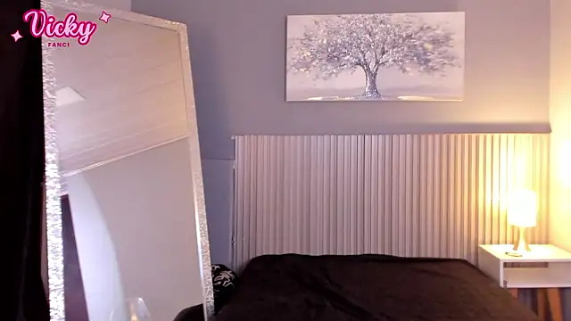 vicky_fant4sy webcam