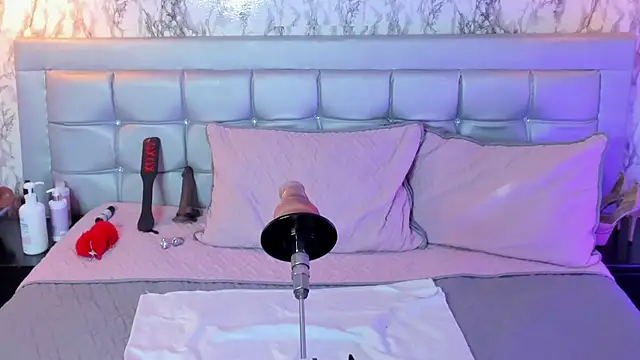 MELODYY_SWEET webcam