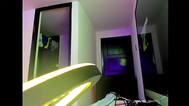 Stormandloganxxx webcam