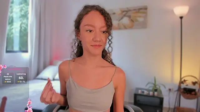 chloemoreti - ChloeMoreti's free webcam