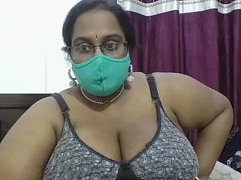 hootypriya webcam