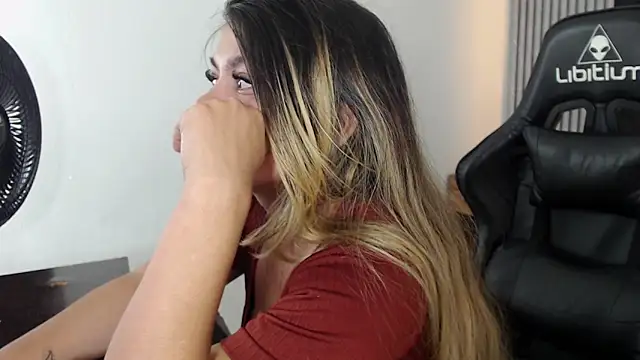 yesenia_villan webcam