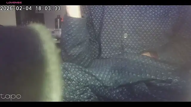 Reza_3hands_of_ webcam