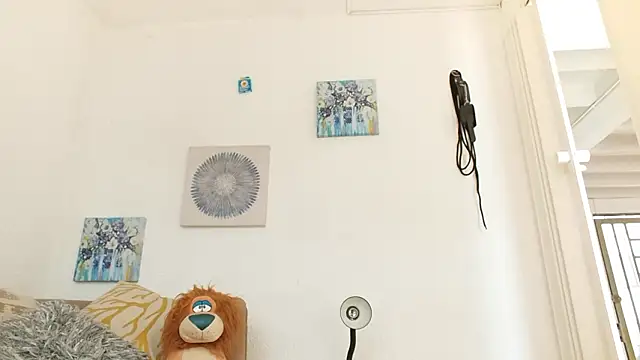 carolineaikos - CarolineAikos's free webcam