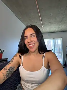 Lolathebaddie webcam