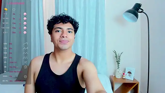 cherry_blossom77 webcam