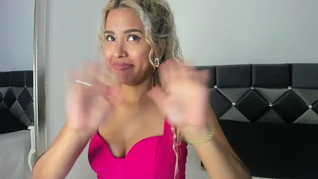 _giorgiina_ - _Giorgiina_'s free webcam