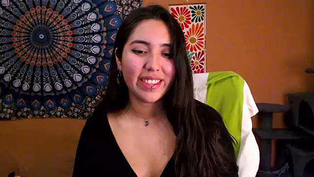 IntimateTales webcam