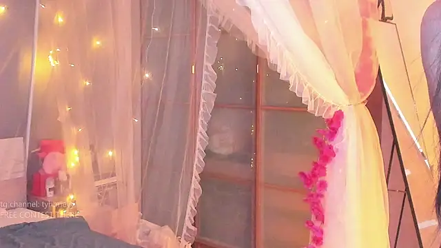 ElizabethBritanny webcam