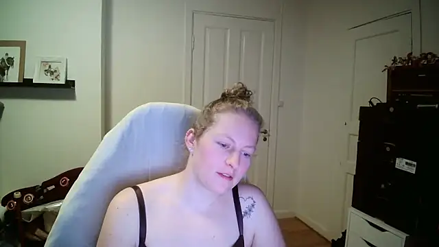 Girlnina-1995 webcam