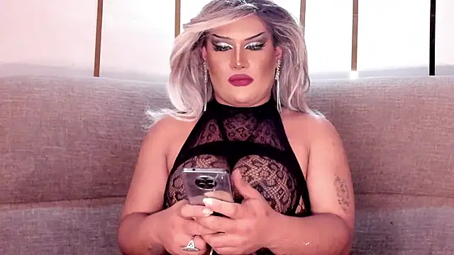 MistressDuhara webcam