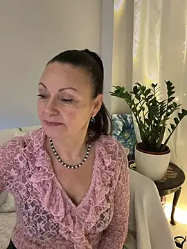 Webcam Model (HotLdyllic)  is live.Free join now!