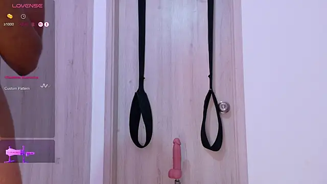 cristal_subin69 from StripChat is Freechat