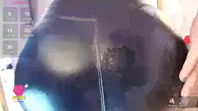 LatexDevil_Blondie webcam