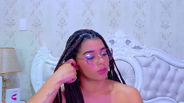 tiararosse - TiaraRosse's free webcam