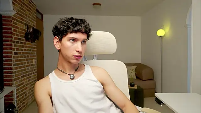 boream (M young) - Make that ass blush👋🏼🍑