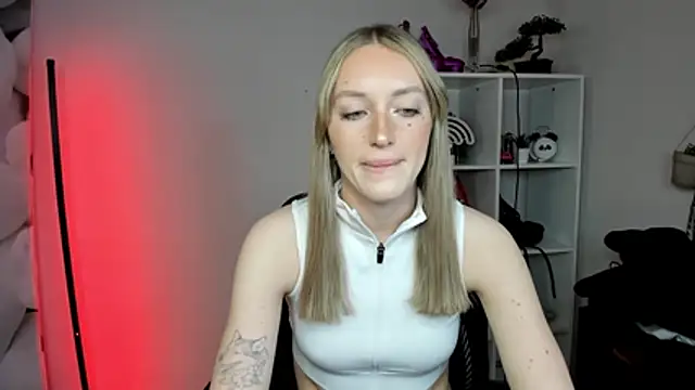 EvelynBlond