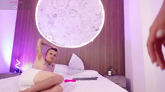 charlotteandsimon - CharlotteAndSimon's free webcam - UK Sex Cams