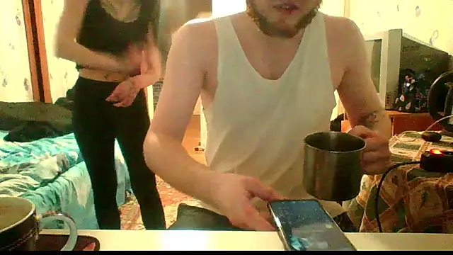 RussNocturnal webcam