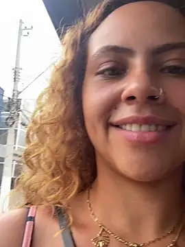 Chloe_Leaozinho webcam