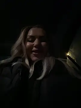 AnikaSunshine webcam