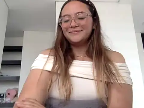 LOLA_R_ webcam