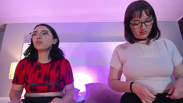 violett_lilith - Violett_Lilith's free webcam - UK Sex Cams