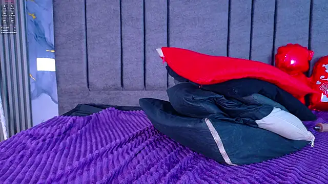 danik_star - DANIK_STAR's free webcam - UK Sex Cams