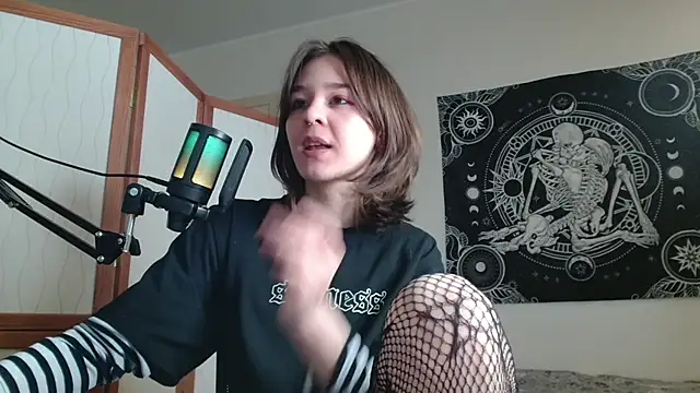 Mysterious_Toy webcam