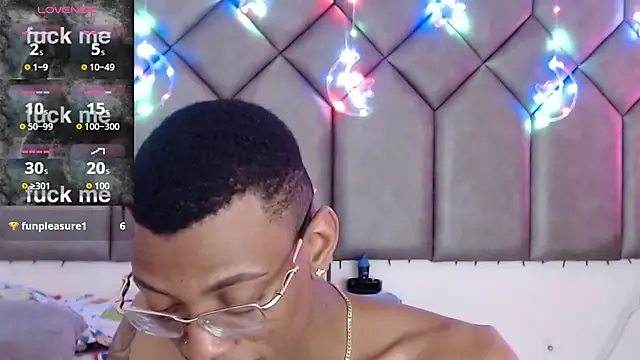 Tiffany_Valentine15 webcam