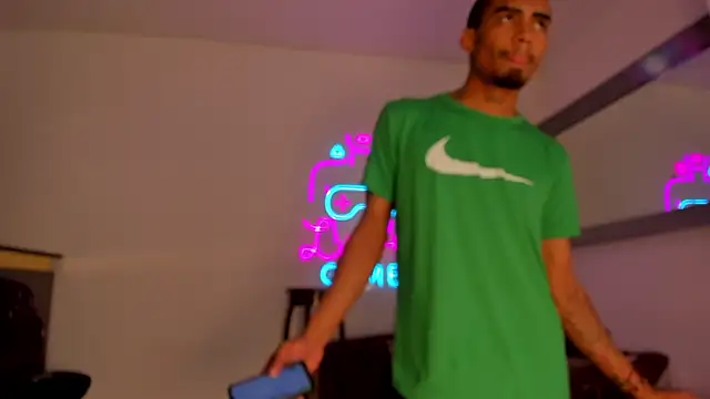 rpoolrboy (M twink) - 🌷  Hard & spit cock