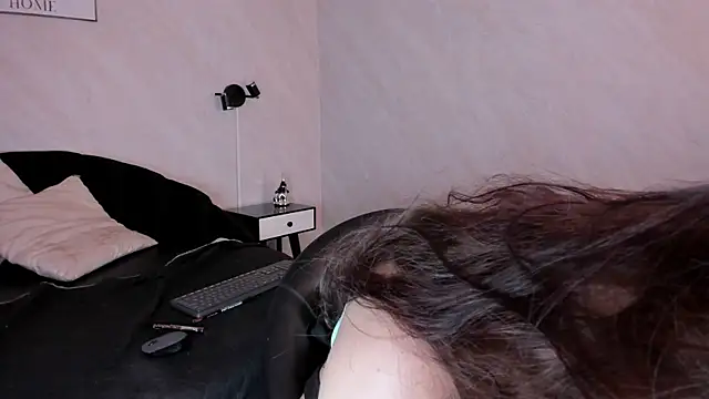 DAKOTA_SAKURA webcam