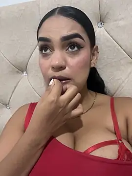 sara-77 - Sara-77's free webcam - UK Sex Cams