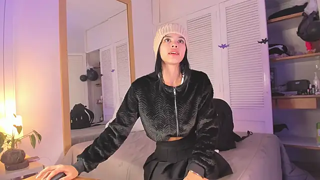 ALICESANDOVAL webcam