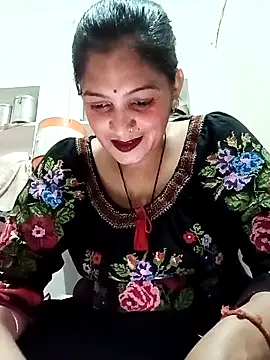 Webcam Model (Mohni_love)  is live.Free join now!