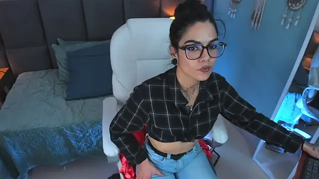 esmeralda_co - Esmeralda_CO's free webcam - UK Sex Cams