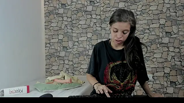 amazonita2026 - AMAZONITA2026's free webcam